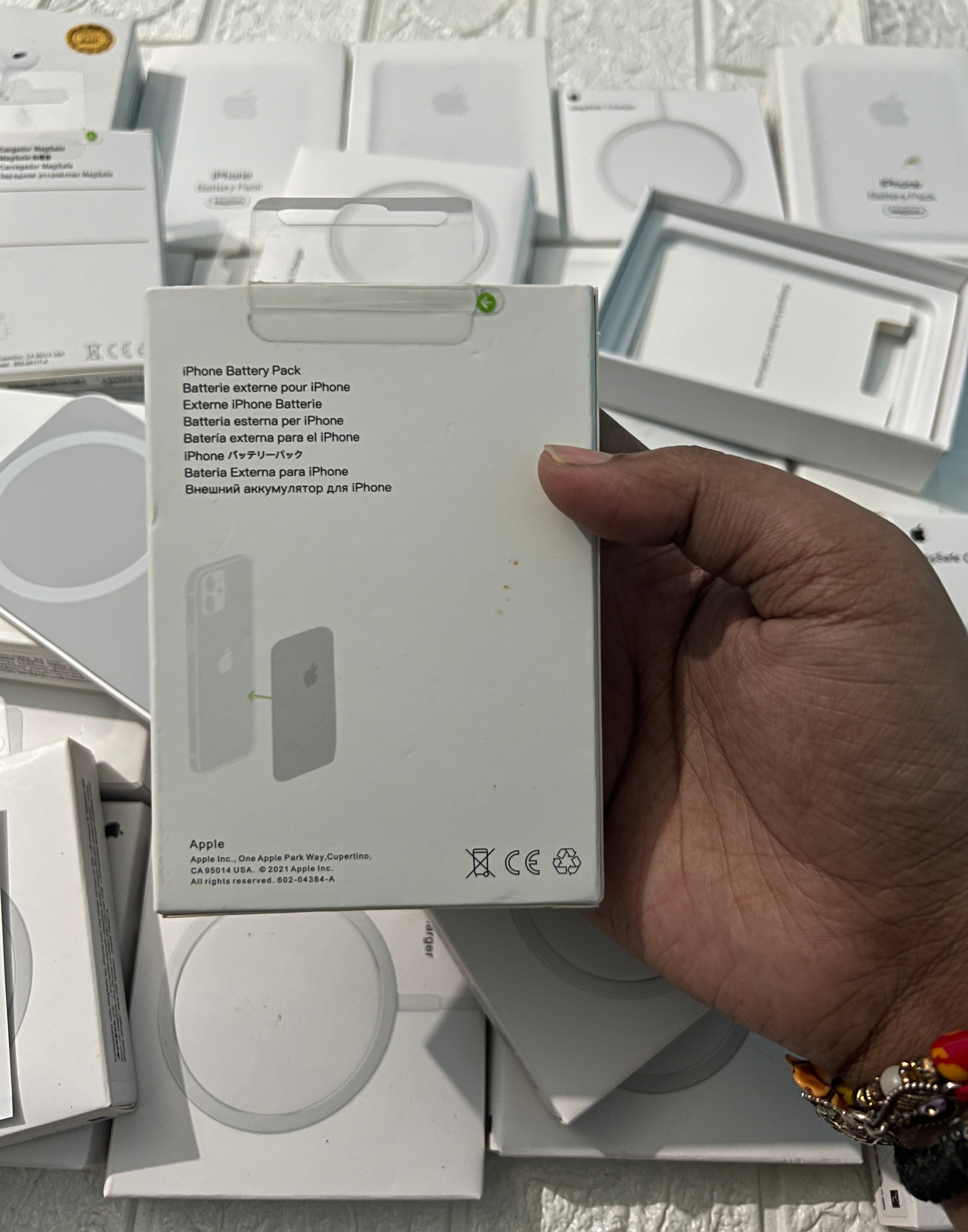 MagSafe Battery Pack | FREE  MagSafe Charger (With 6 Months Warranty)